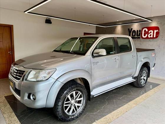 TOYOTA HILUX 2.7 SRV 4X4 CD 16V FLEX 4P AUTOMÁTICO